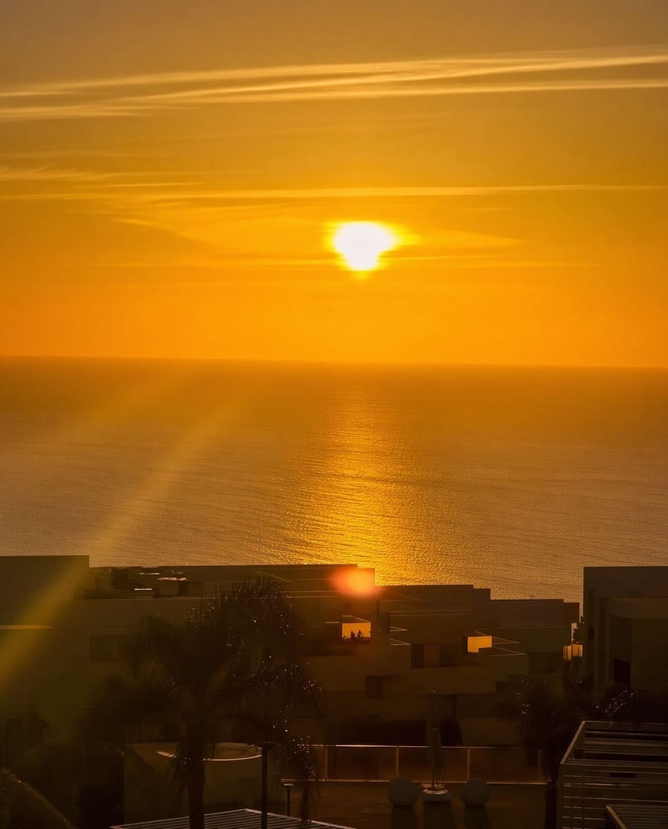 2 quarto Apartamento para venda em La Duquesa / Puerto de la Duquesa com piscina garagem - 635 000 € (Ref: 10016847)