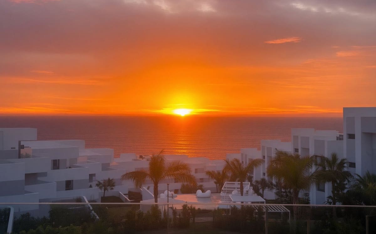2 quarto Apartamento para venda em La Duquesa / Puerto de la Duquesa com piscina garagem - 635 000 € (Ref: 10016847)
