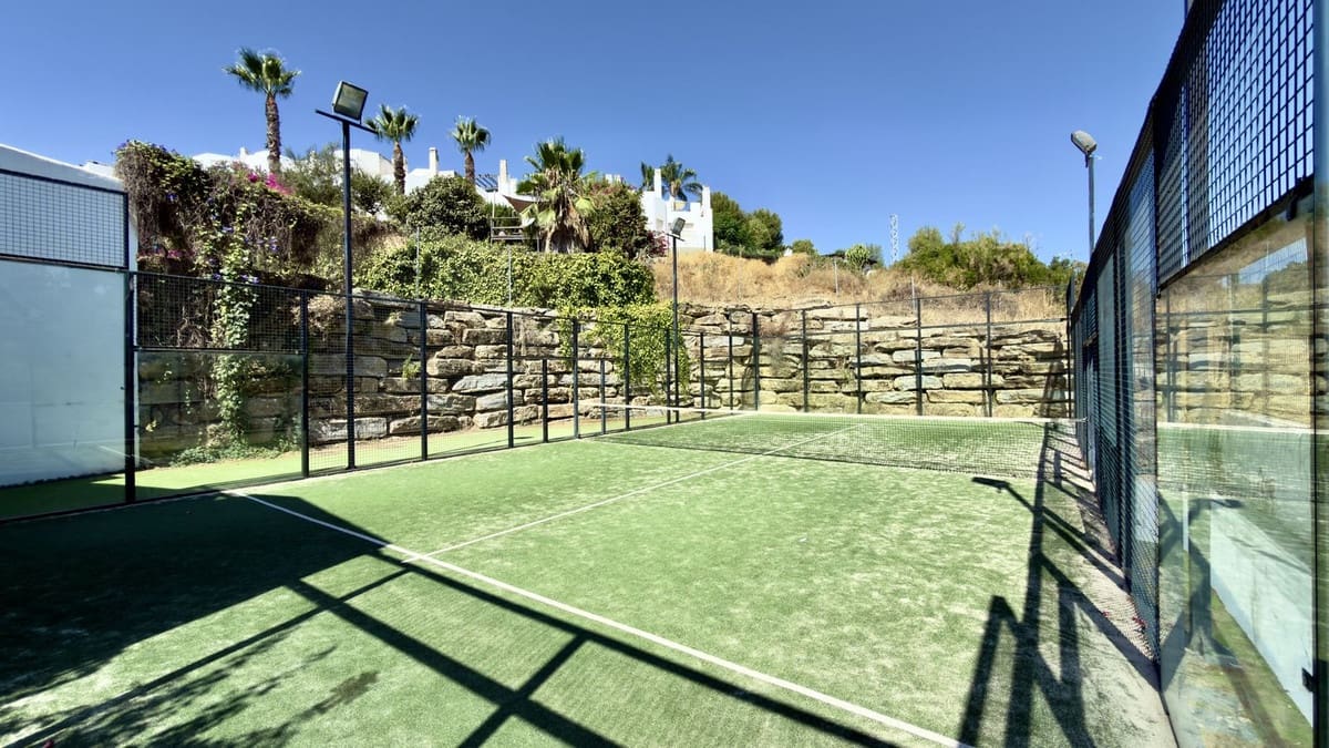 2 quarto Apartamento para venda em New Golden Mile com piscina - 375 000 € (Ref: 10016848)