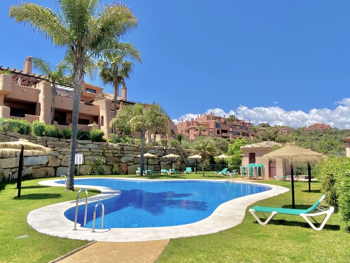 2 chambre Appartement à vendre à Elviria avec piscine - 398 750 € (Ref: 10016852)