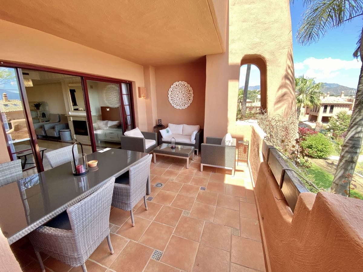 2 chambre Appartement à vendre à Elviria avec piscine - 398 750 € (Ref: 10016852)