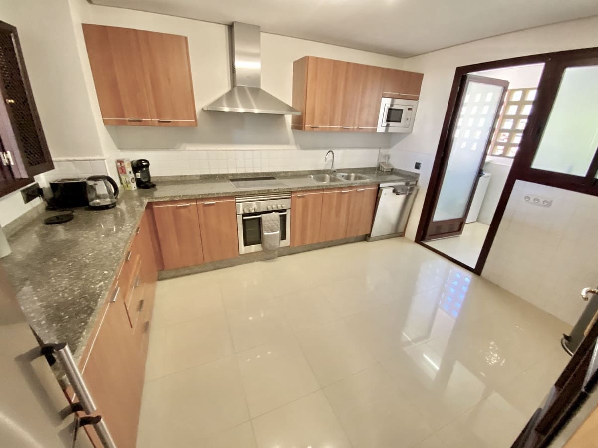 2 chambre Appartement à vendre à Elviria avec piscine - 398 750 € (Ref: 10016852)