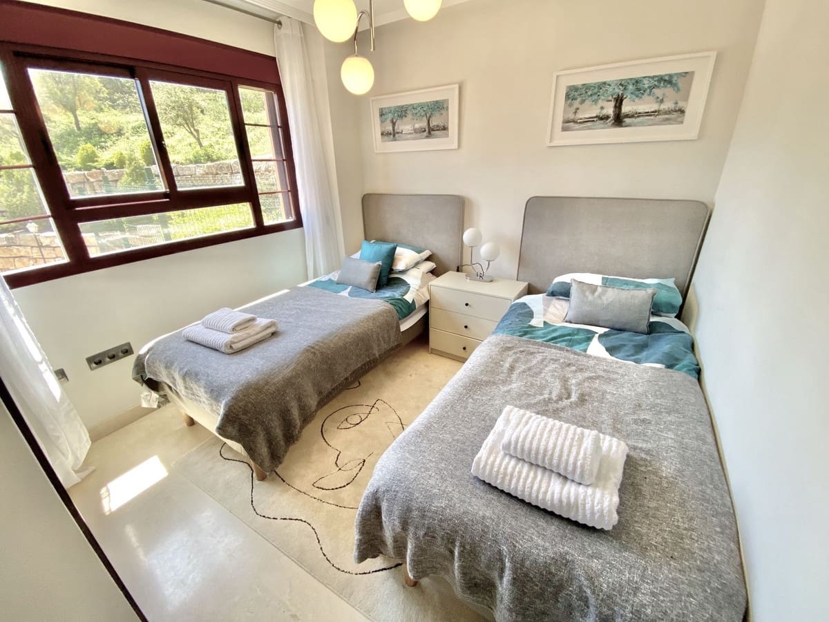 2 chambre Appartement à vendre à Elviria avec piscine - 398 750 € (Ref: 10016852)