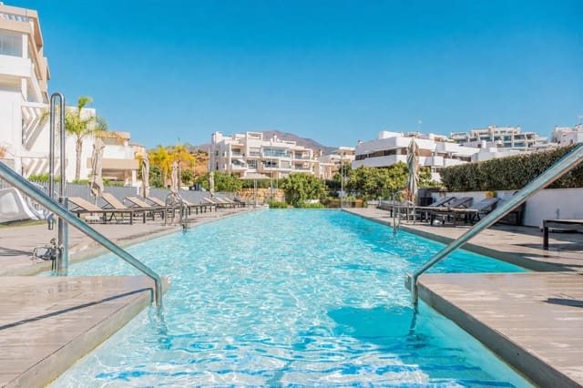 2 sovrum Lägenhet till salu i Estepona med pool garage - 648 900 € (Ref: 10016853)