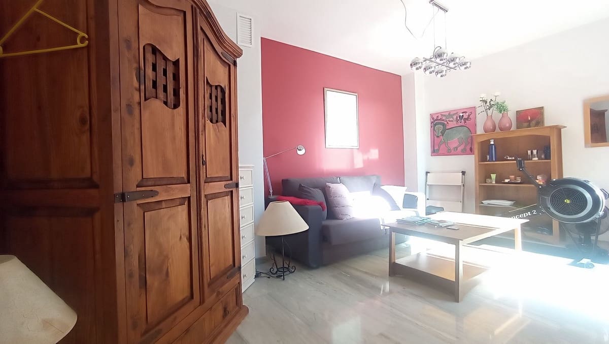 Apartamento de 2 habitaciones en Calahonda en venta con piscina - 449.000 € (Ref: 10016856)