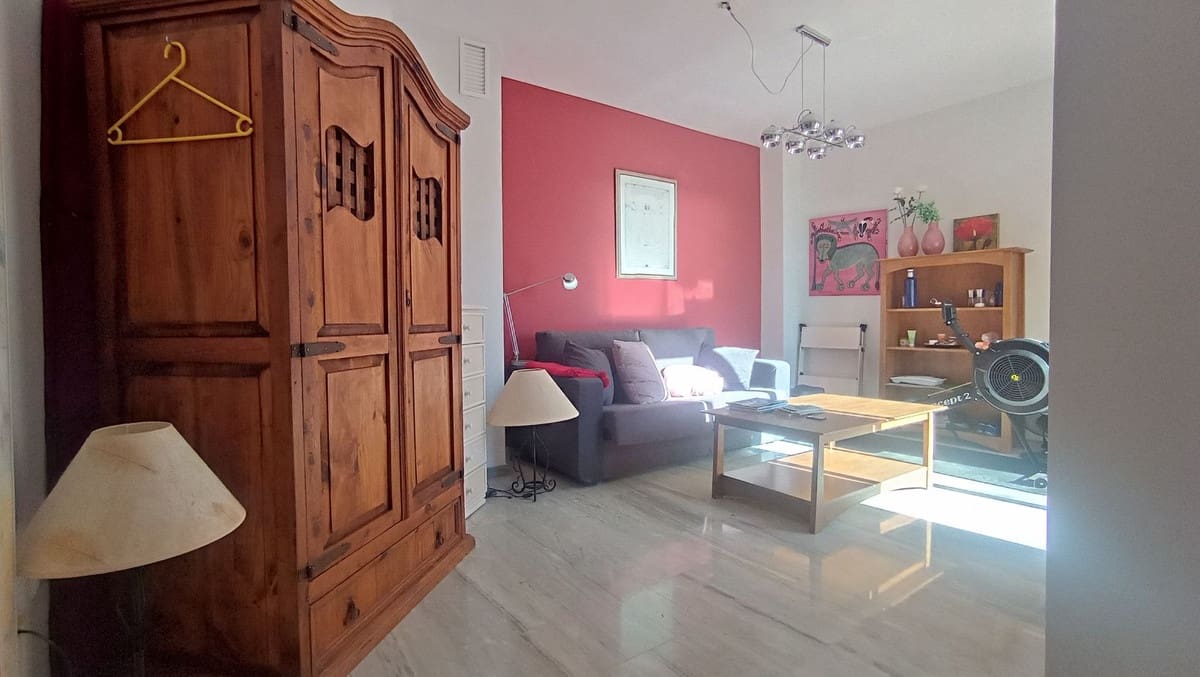 Apartamento de 2 habitaciones en Calahonda en venta con piscina - 449.000 € (Ref: 10016856)