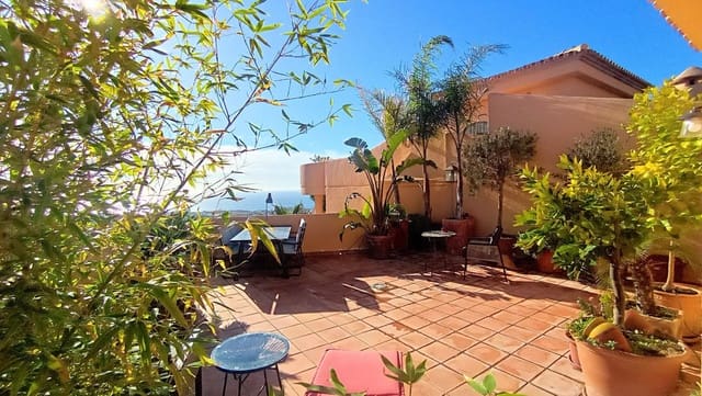 Apartamento de 2 habitaciones en Calahonda, Mijas en venta con piscina - 449.000 € (Ref: 10016856)