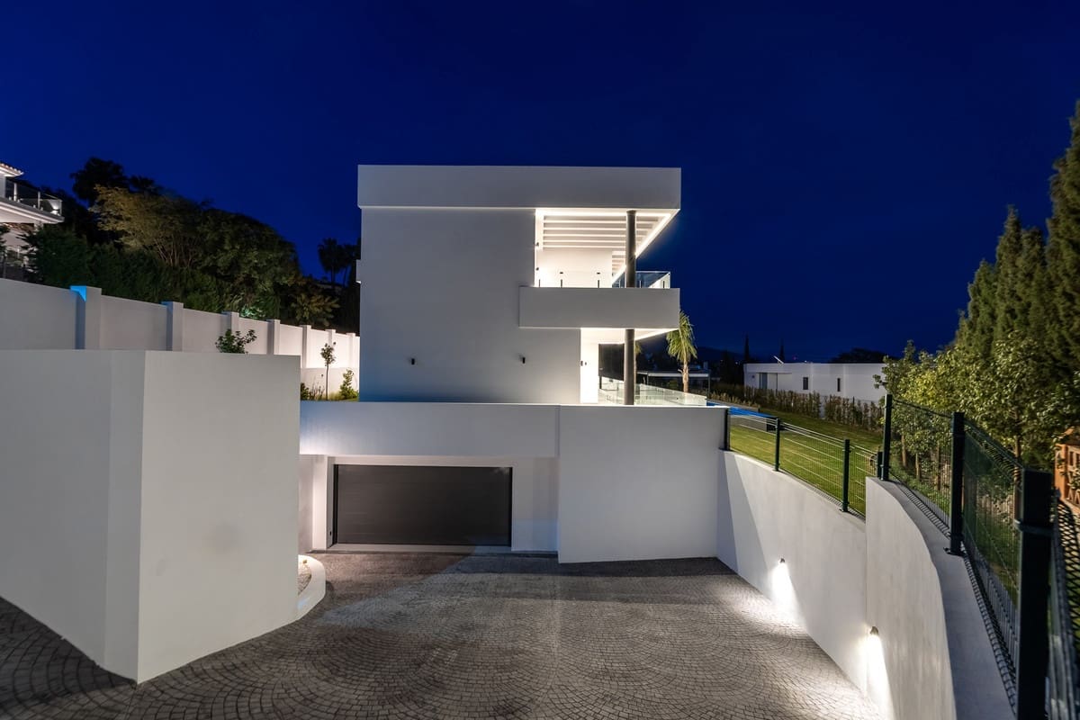 6 sovrum Villa till salu i Benahavis med pool - 4 000 000 € (Ref: 10016857)