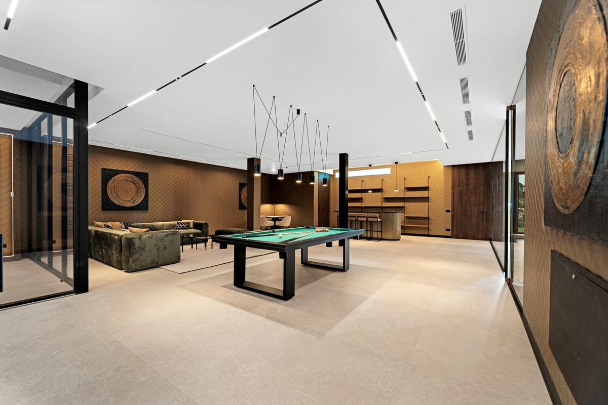 6 slaapkamer Villa te koop in El Madronal met zwembad - € 7.000.000 (Ref: 10016858)