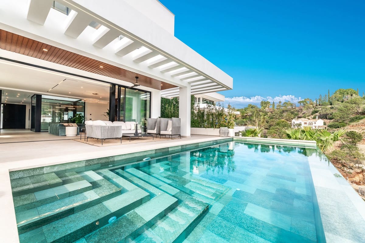 6 slaapkamer Villa te koop in El Madronal met zwembad - € 7.000.000 (Ref: 10016858)