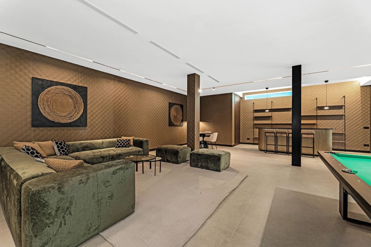 6 slaapkamer Villa te koop in El Madronal met zwembad - € 7.000.000 (Ref: 10016858)