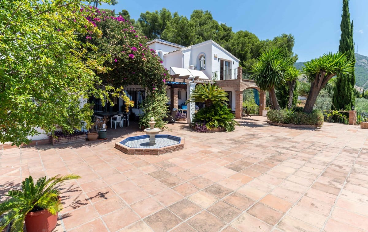 5 camera da letto Villa in vendita in Mijas con piscina - 1.220.000 € (Rif: 10016859)
