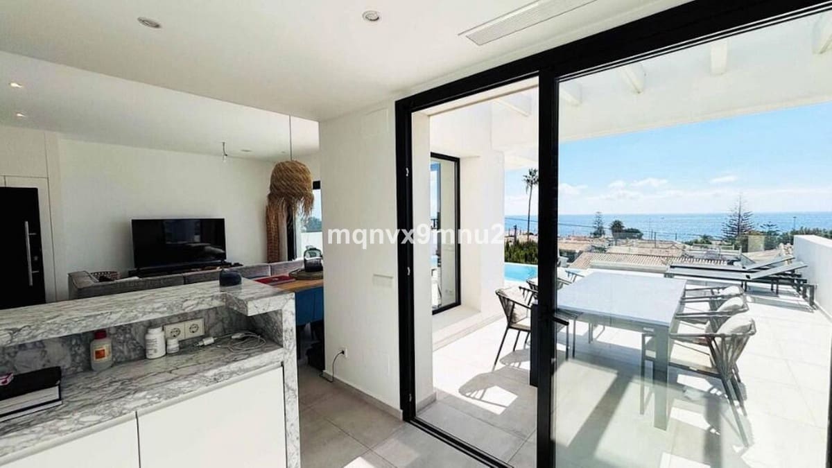 3 bedroom Villa for sale in El Chaparral with pool - € 1,495,000 (Ref: 10016861)