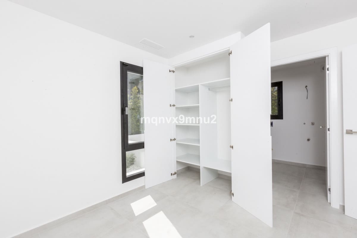 3 bedroom Villa for sale in El Chaparral with pool - € 1,495,000 (Ref: 10016861)