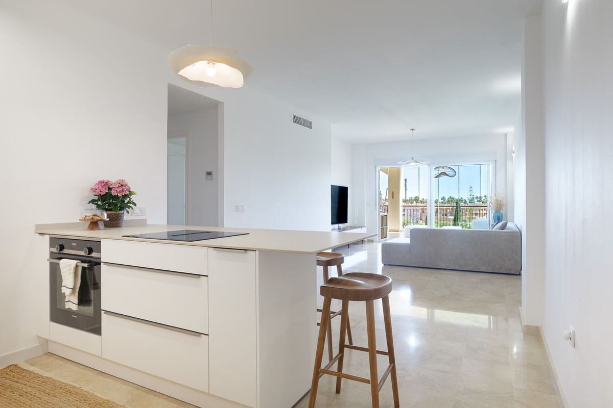 2 camera da letto Appartamento in vendita in El Faro con piscina garage - 435.000 € (Rif: 10016862)