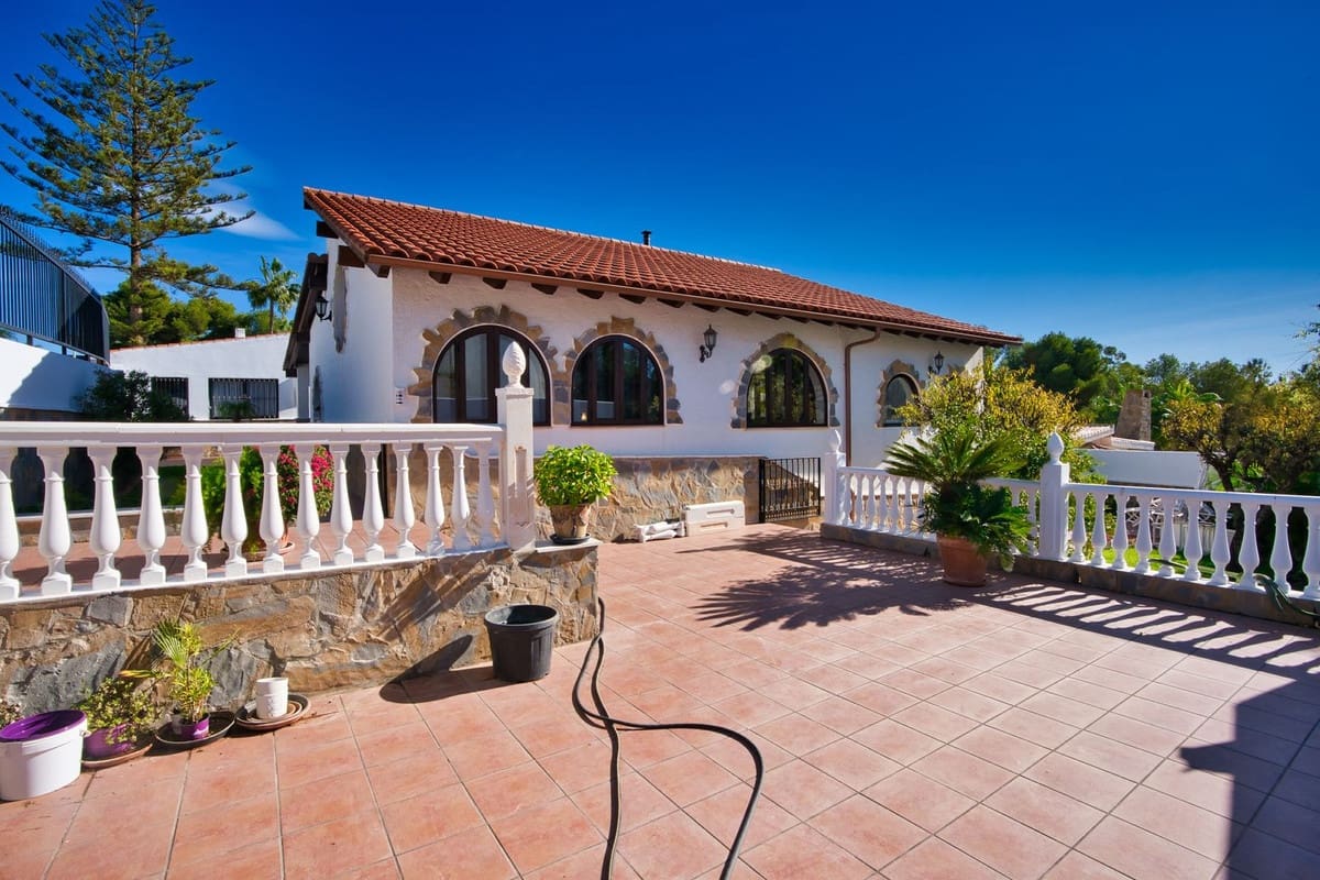 4 camera da letto Villa in vendita in Torrenueva con piscina - 995.000 € (Rif: 10019380)