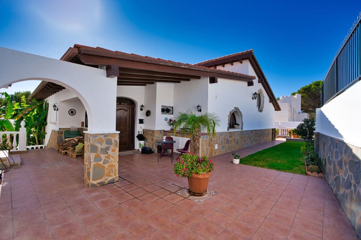 4 camera da letto Villa in vendita in Torrenueva con piscina - 995.000 € (Rif: 10019380)