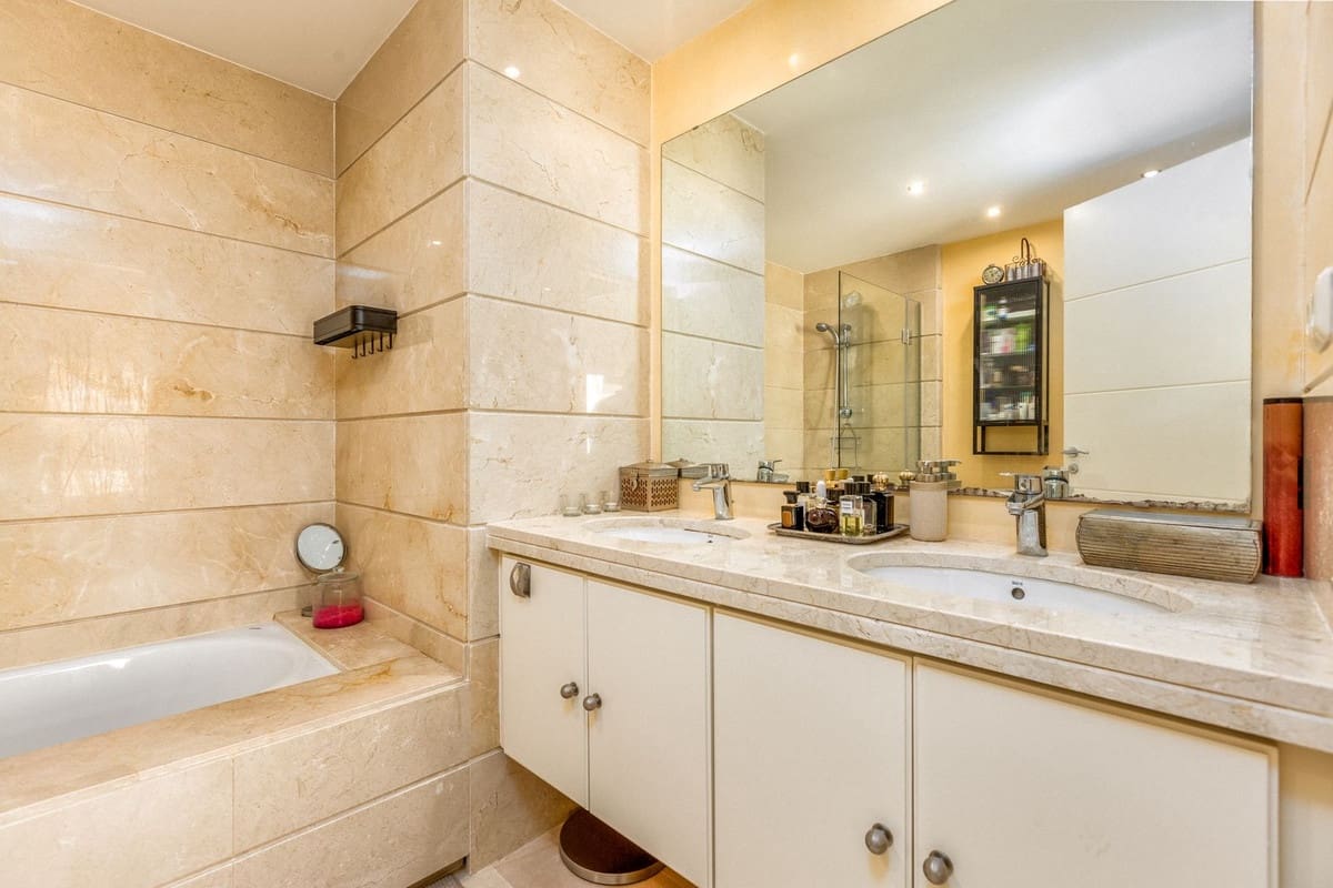3 quarto Casa em Banda para venda em La Cala Golf com garagem - 550 000 € (Ref: 10019381)