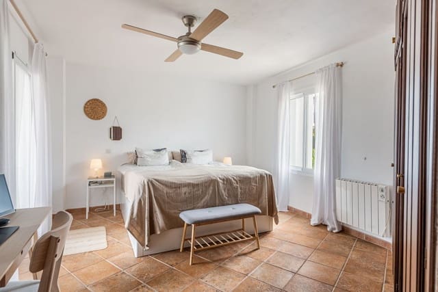 3 soveværelse Lejlighed til salg i Riviera del Sol, Mijas med swimmingpool - € 449.000 (Ref: 10019382)