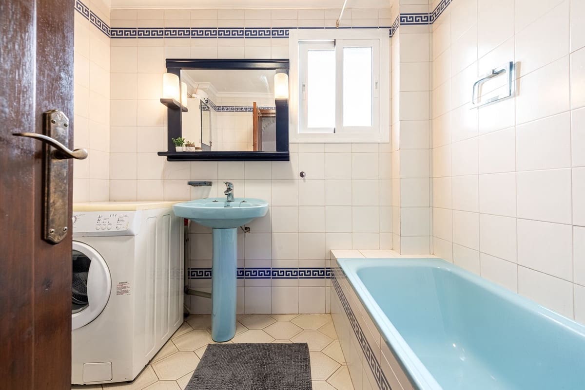 3 soveværelse Lejlighed til salg i Riviera del Sol med swimmingpool - € 449.000 (Ref: 10019382)