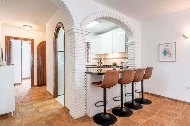 3 soveværelse Lejlighed til salg i Riviera del Sol, Mijas med swimmingpool - € 449.000 (Ref: 10019382)
