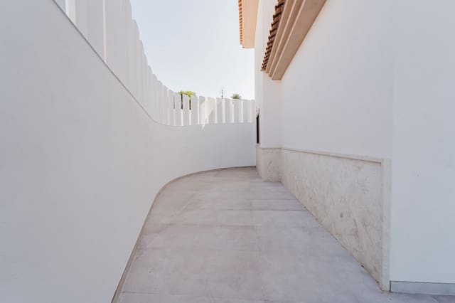 3 bedroom Villa for sale in Mijas with pool - € 2,300,000 (Ref: 10019384)