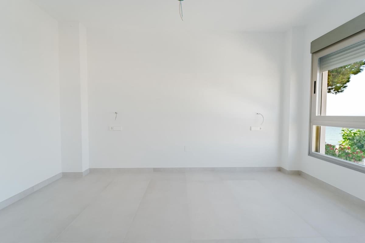 3 bedroom Villa for sale in Mijas with pool - € 2,300,000 (Ref: 10019384)