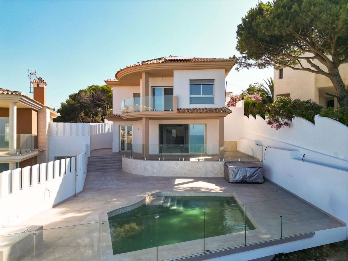 3 bedroom Villa for sale in Mijas with pool - € 2,300,000 (Ref: 10019384)