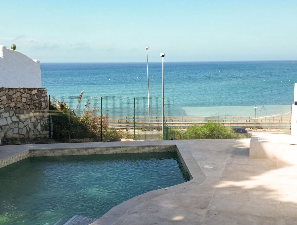 3 bedroom Villa for sale in Mijas with pool - € 2,300,000 (Ref: 10019384)