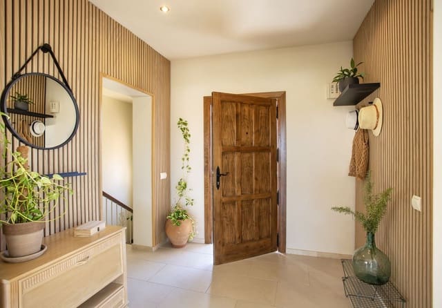 3 bedroom Villa for sale in Riviera del Sol, Mijas with pool garage - € 1,299,000 (Ref: 10019387)
