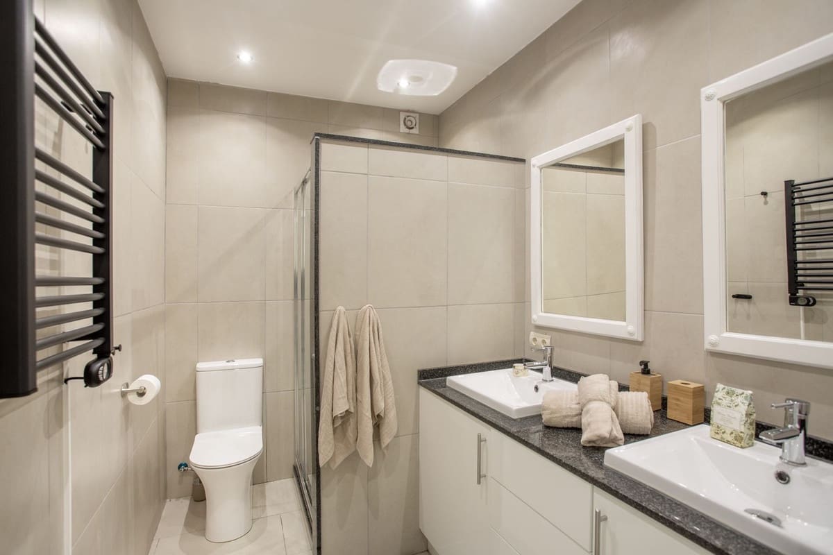 3 bedroom Villa for sale in Riviera del Sol with pool garage - € 1,299,000 (Ref: 10019387)