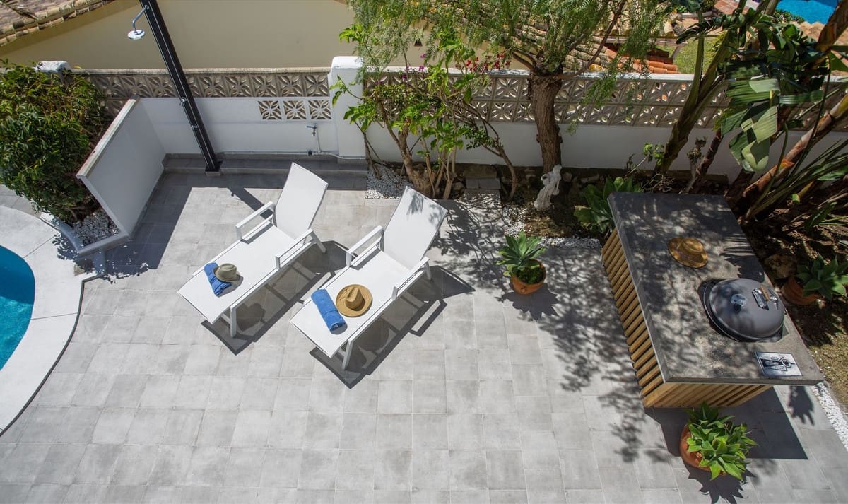 3 bedroom Villa for sale in Riviera del Sol with pool garage - € 1,299,000 (Ref: 10019387)