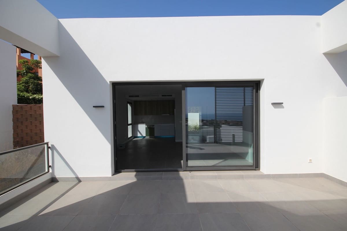 Pareado de 3 habitaciones en Riviera del Sol en venta con piscina - 599.000 € (Ref: 10019388)