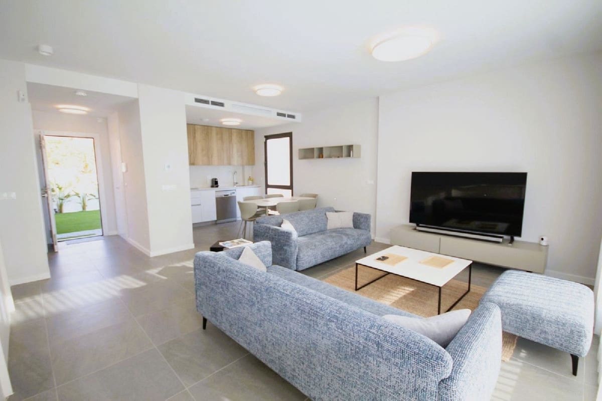 Pareado de 3 habitaciones en Riviera del Sol en venta con piscina - 599.000 € (Ref: 10019388)