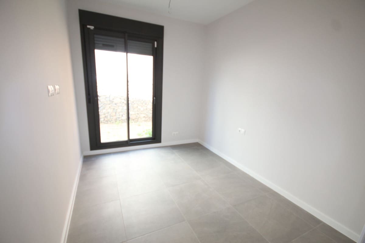 Pareado de 3 habitaciones en Riviera del Sol en venta con piscina - 599.000 € (Ref: 10019388)