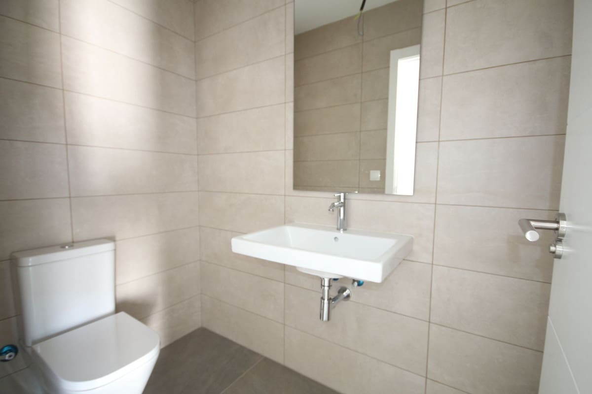 Pareado de 3 habitaciones en Riviera del Sol en venta con piscina - 599.000 € (Ref: 10019388)