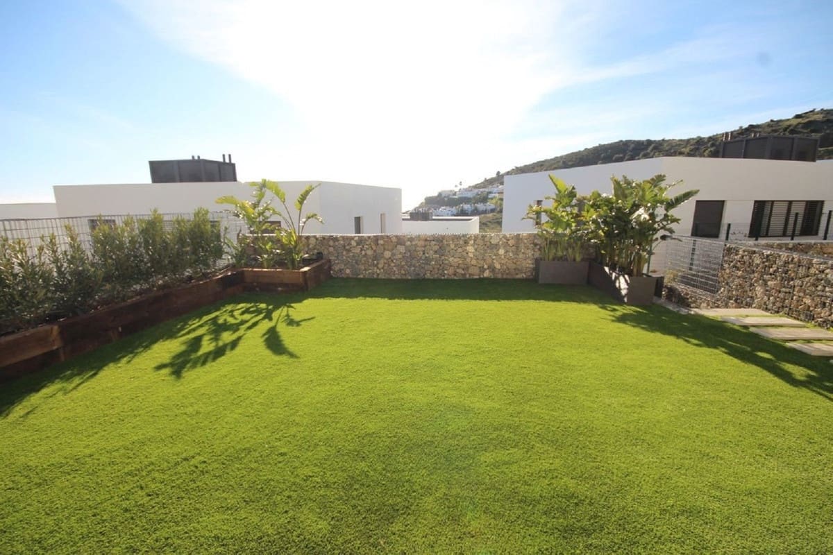 Pareado de 3 habitaciones en Riviera del Sol en venta con piscina - 599.000 € (Ref: 10019388)