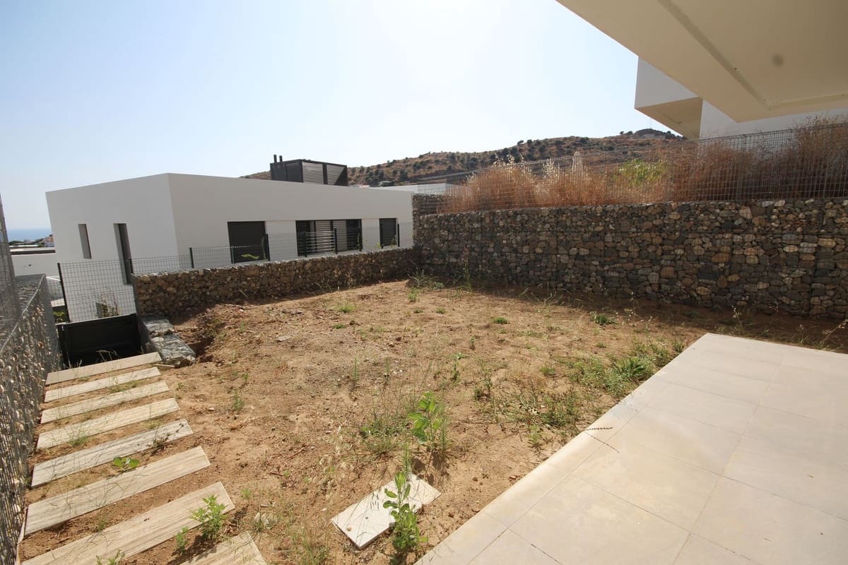 Pareado de 3 habitaciones en Riviera del Sol en venta con piscina - 599.000 € (Ref: 10019388)