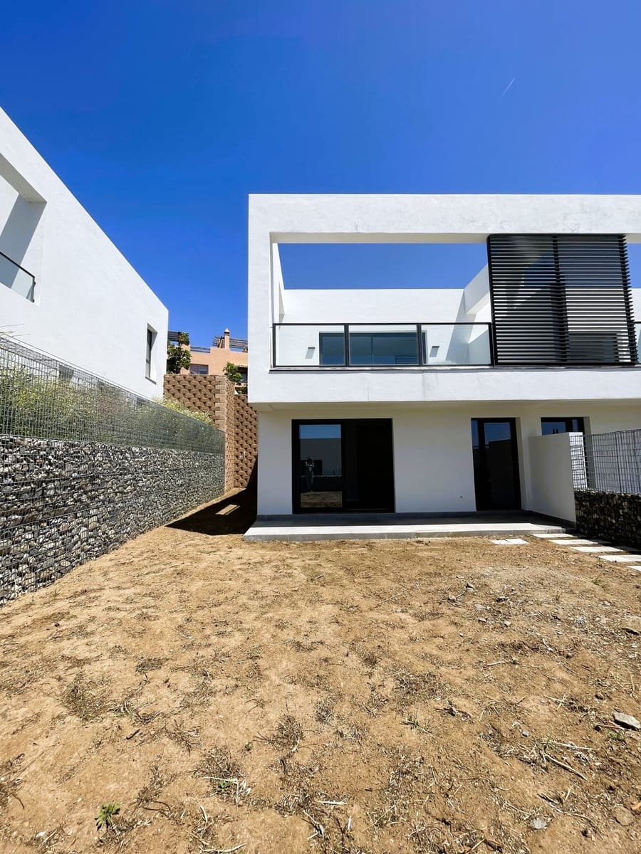 Pareado de 3 habitaciones en Riviera del Sol en venta con piscina - 599.000 € (Ref: 10019388)