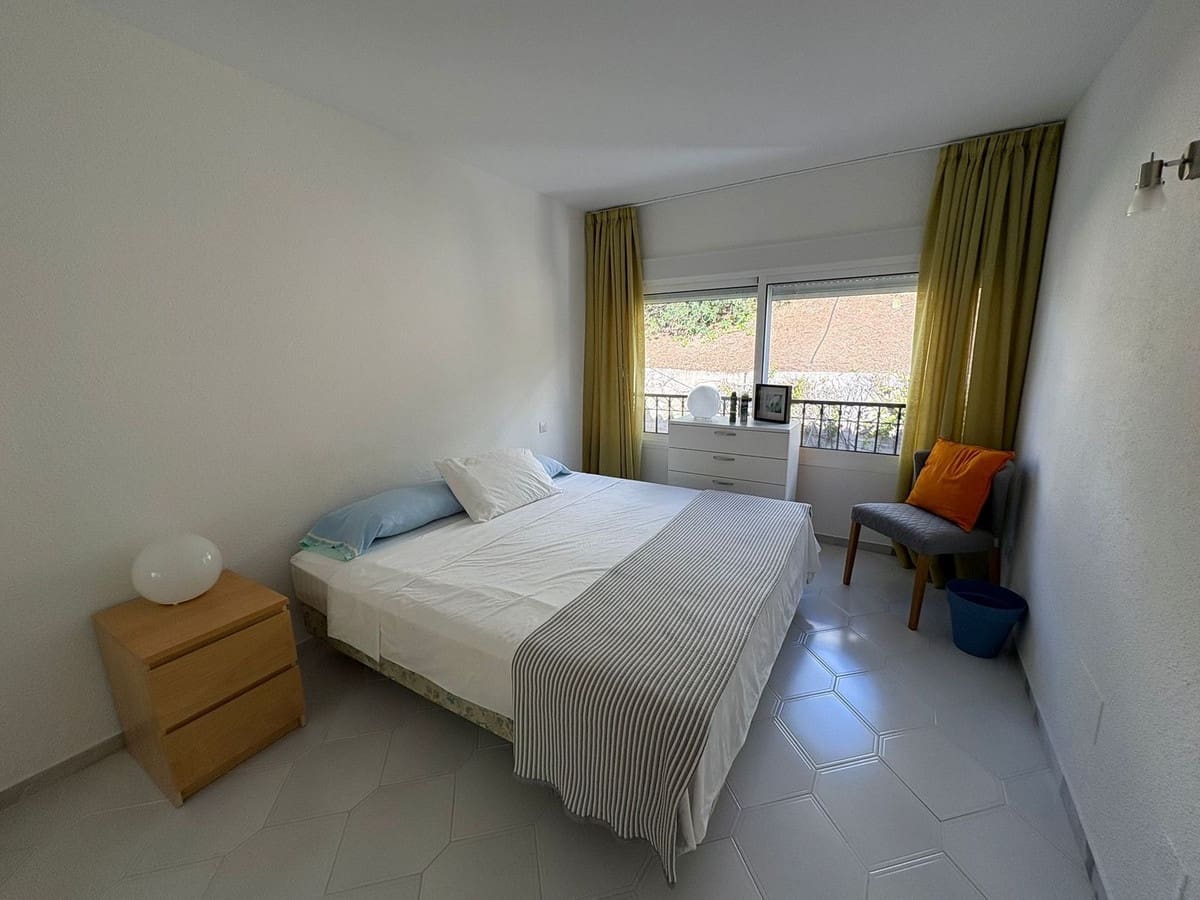3 chambre Villa/Maison Semi-Mitoyenne à vendre à Miraflores avec piscine - 575 000 € (Ref: 10019390)