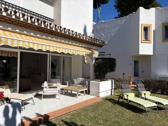 3 bedroom Semi-detached Villa for sale in Miraflores, Mijas with pool - € 575,000 (Ref: 10019390)