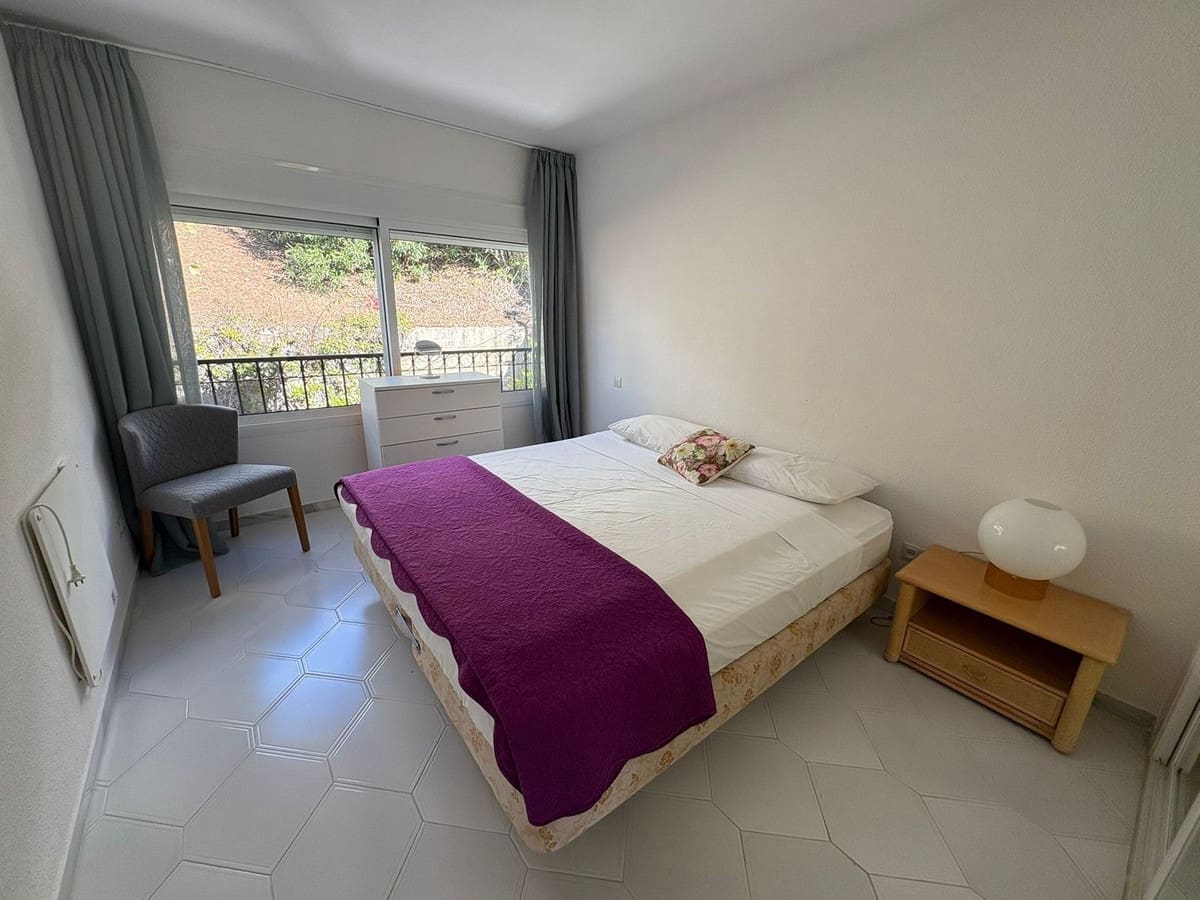 3 chambre Villa/Maison Semi-Mitoyenne à vendre à Miraflores avec piscine - 575 000 € (Ref: 10019390)