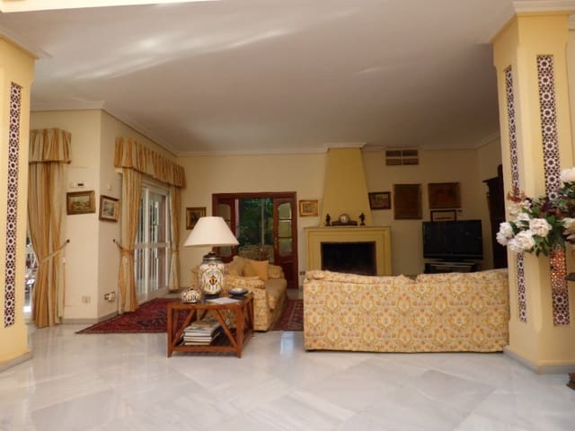9 sovrum Villa till salu i Torrenueva, Mijas med pool garage - 2 700 000 € (Ref: 10019391)
