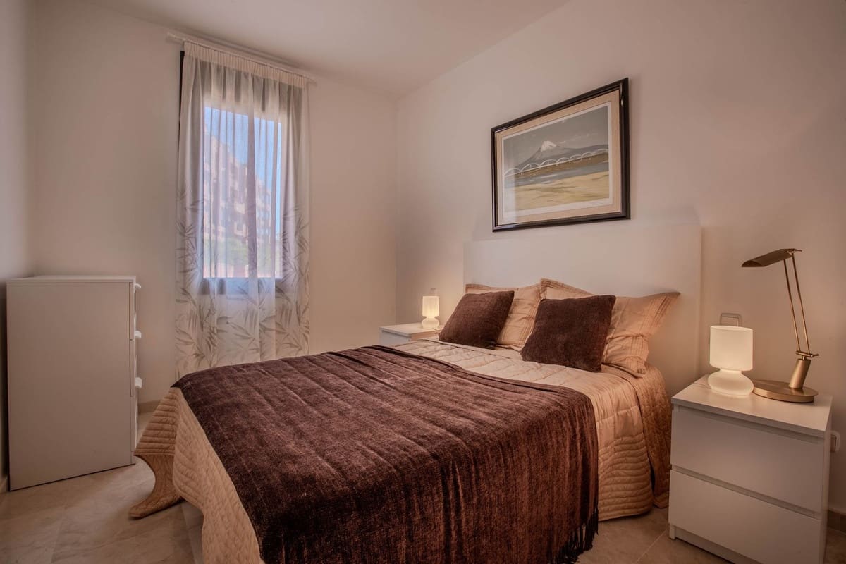 3 sypialnia Apartament na sprzedaż w Calahonda z basenem garażem - 1 150 000 € (Ref: 10019393)