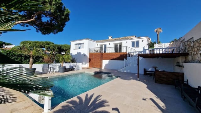 4 slaapkamer Villa te koop in Calahonda, Mijas met zwembad - € 1.250.000 (Ref: 10019396)