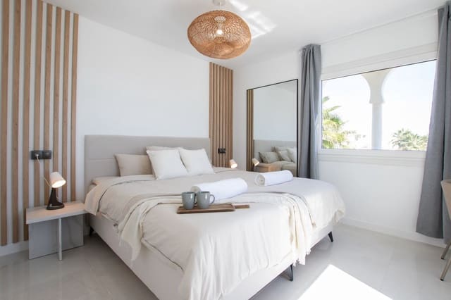 3 bedroom Apartment for sale in Calahonda, Mijas with pool garage - € 1,575,000 (Ref: 10019397)