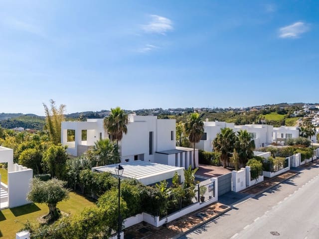 4 makuuhuone Huvila myytävänä paikassa La Cala Golf, Mijas mukana uima-altaan 
autotalli - 1 850 000 € (Ref: 10019959)