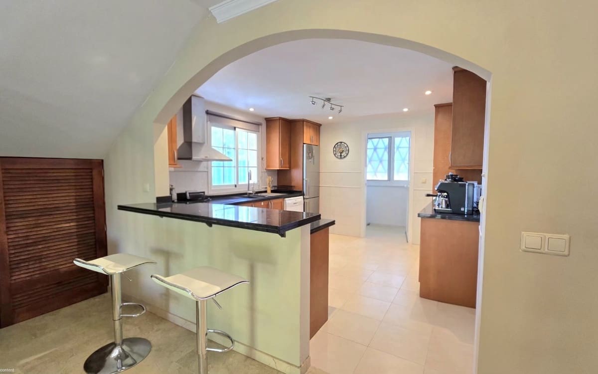 5 sovrum Villa till salu i La Cala Hills med pool - 895 000 € (Ref: 10019960)