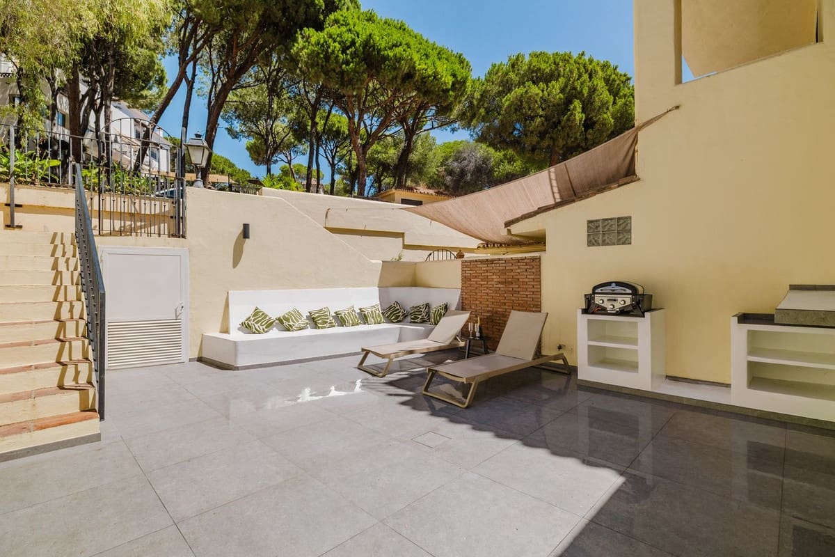 3 slaapkamer Huis te koop in Aloha Golf met zwembad - € 735.000 (Ref: 10019961)