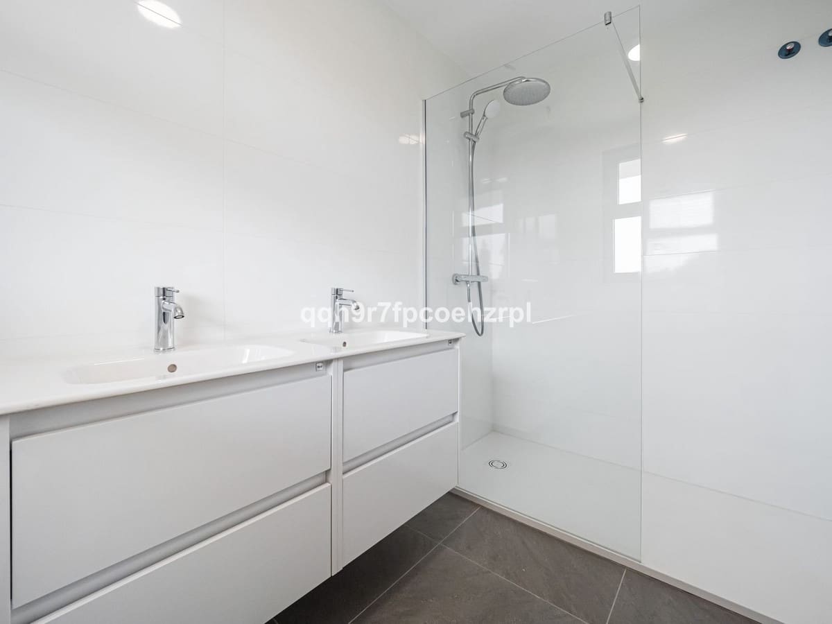 2 bedroom Apartment for sale in El Chaparral with pool garage - € 455,000 (Ref: 10019963)